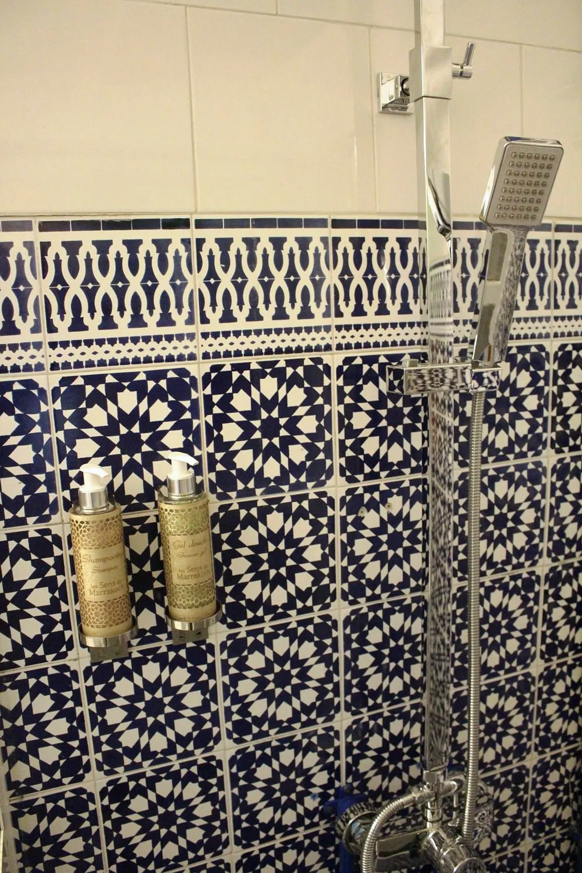 Blue-and-white zellige in the R’Batia shower